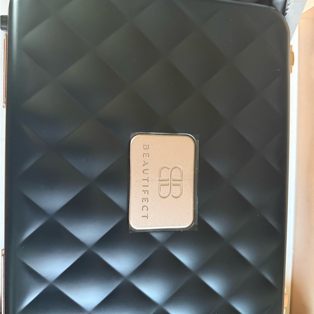 Beautifect Quilted Black Case